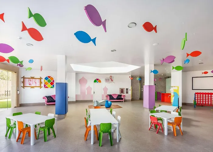 מלון Barcelo Lanzarote Active קוסטה טגוויסה