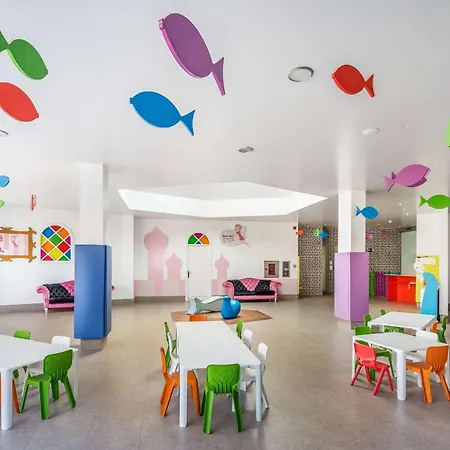 מלון Barcelo Lanzarote Active קוסטה טגוויסה