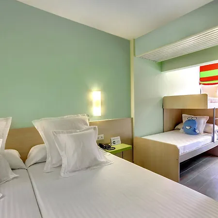 Barcelo Lanzarote Active מלון קוסטה טגוויסה